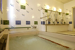 リゾート感覚あふれる浴室 3F