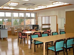 てらの桜園内観