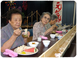 夏の風物詩ソーメン流し